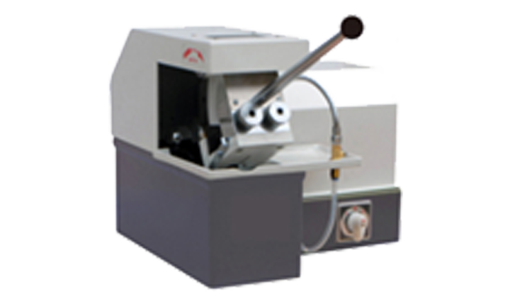 金相切割機 QG-1